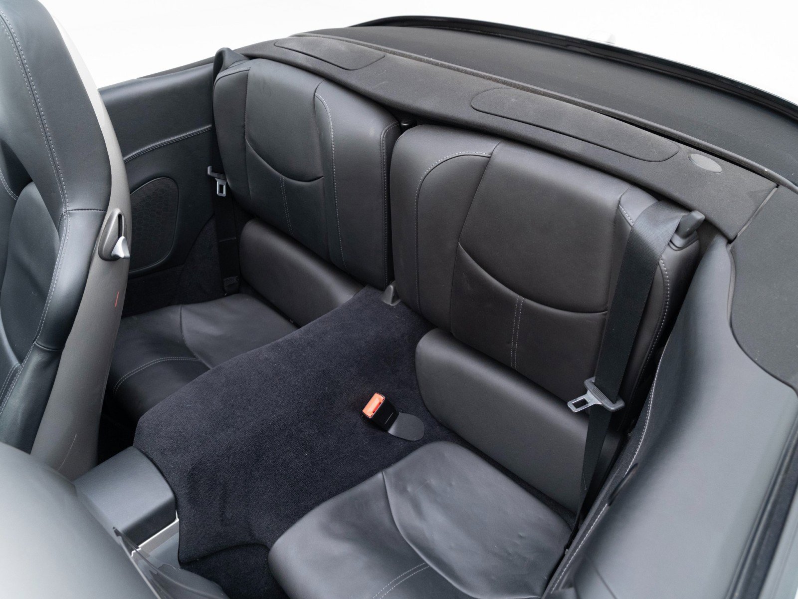 Used 2012 Porsche 911 Carrera 4 GTS image 21