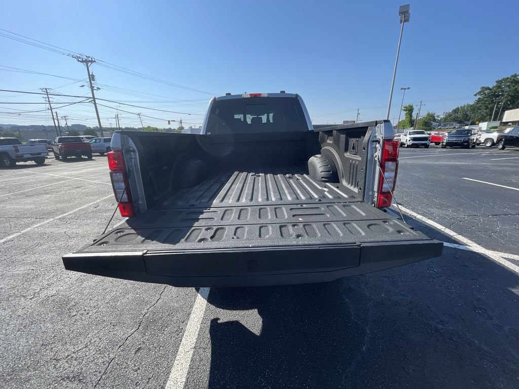 Used 2021 Ford F250 Lariat w/ Lariat Ultimate Package AWD/4WD image 26
