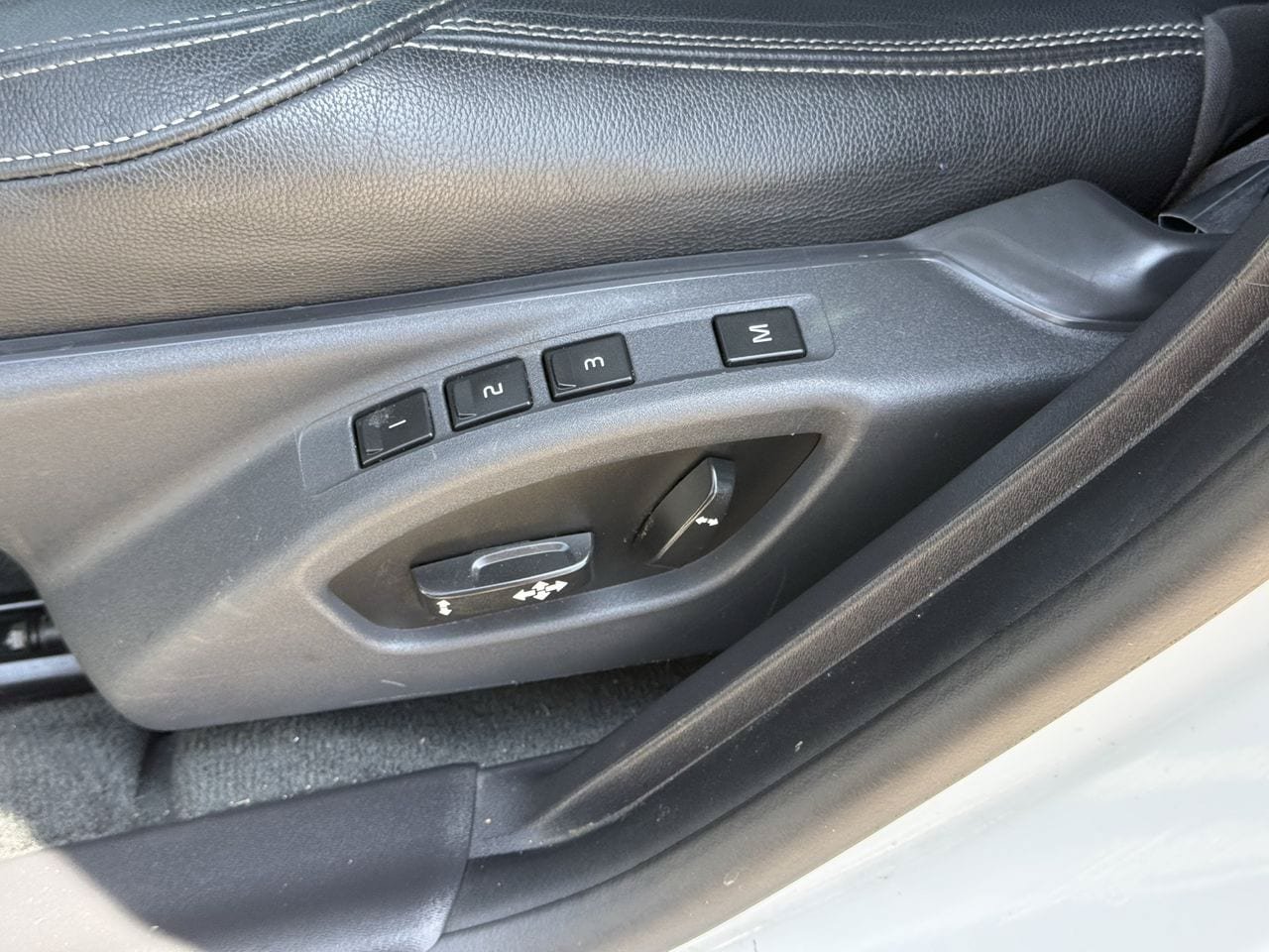 Used 2018 Volvo S60 T5 Dynamic w/ Vision Package FWD image 24