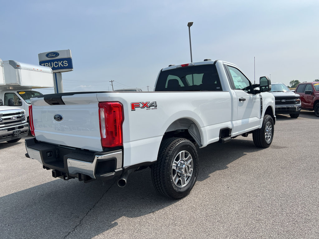 New 2025 Ford F250 XLT image 21