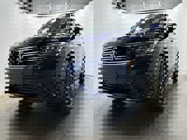 Certified 2022 Volkswagen Tiguan SE w/ Panoramic Sunroof Package image 29