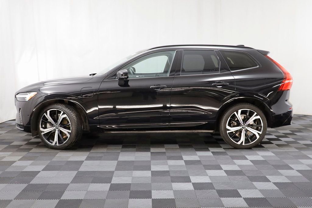Used 2025 Volvo XC60 T8 Ultra w/ Protection Package Premier image 4