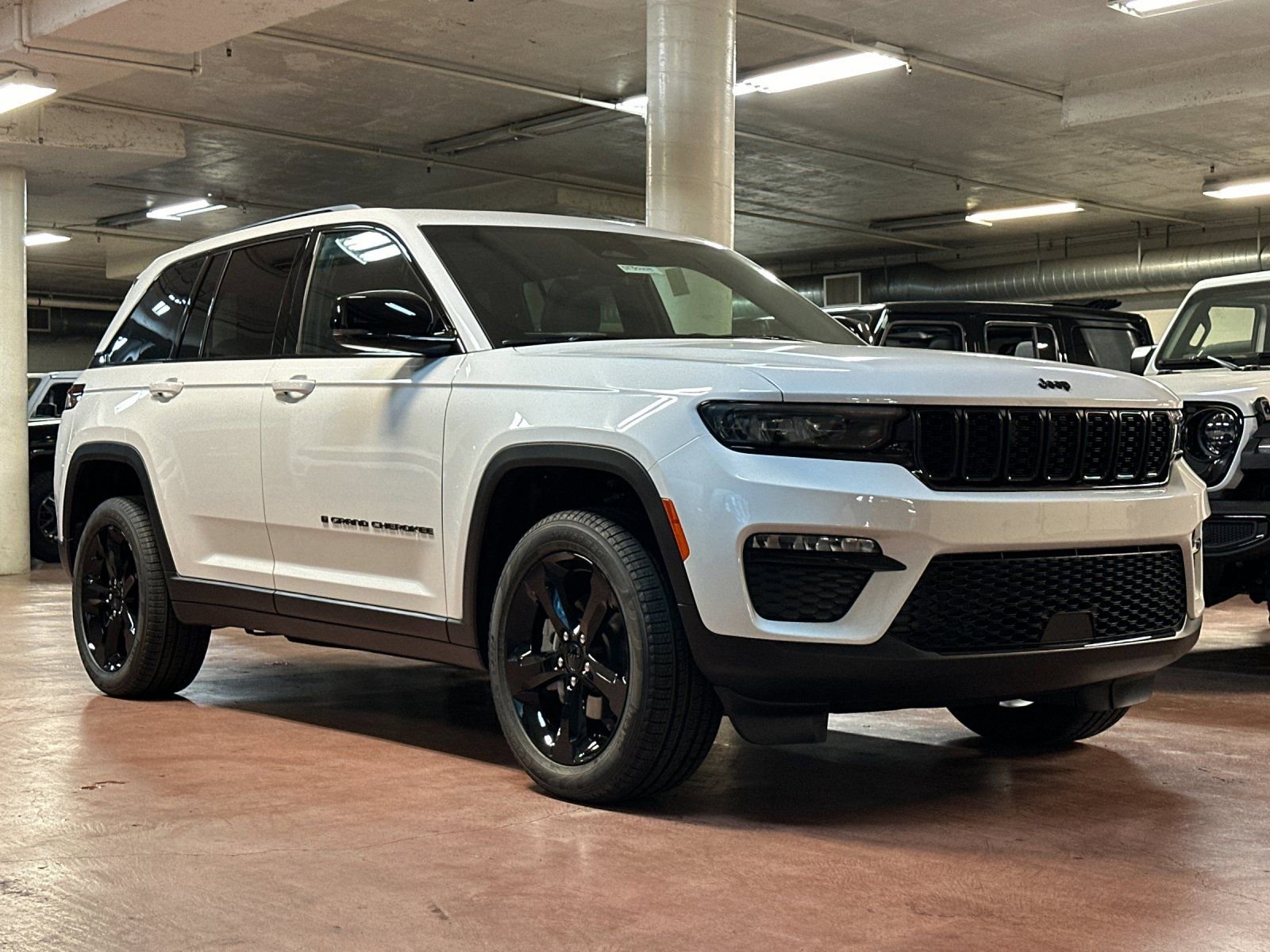 New 2025 Jeep Grand Cherokee Limited w/ Black Appearance Package image 7