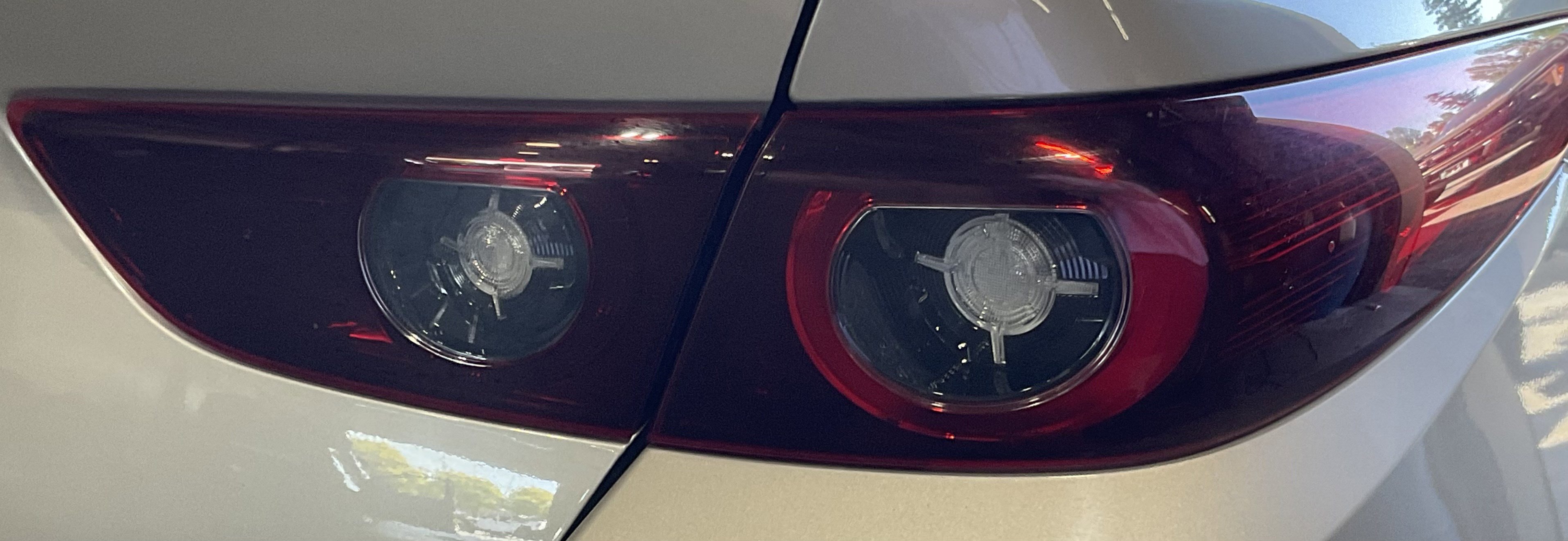 Used 2024 MAZDA MAZDA3 s FWD image 9