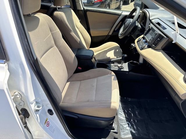 Used 2014 Toyota RAV4 XLE AWD/4WD image 9