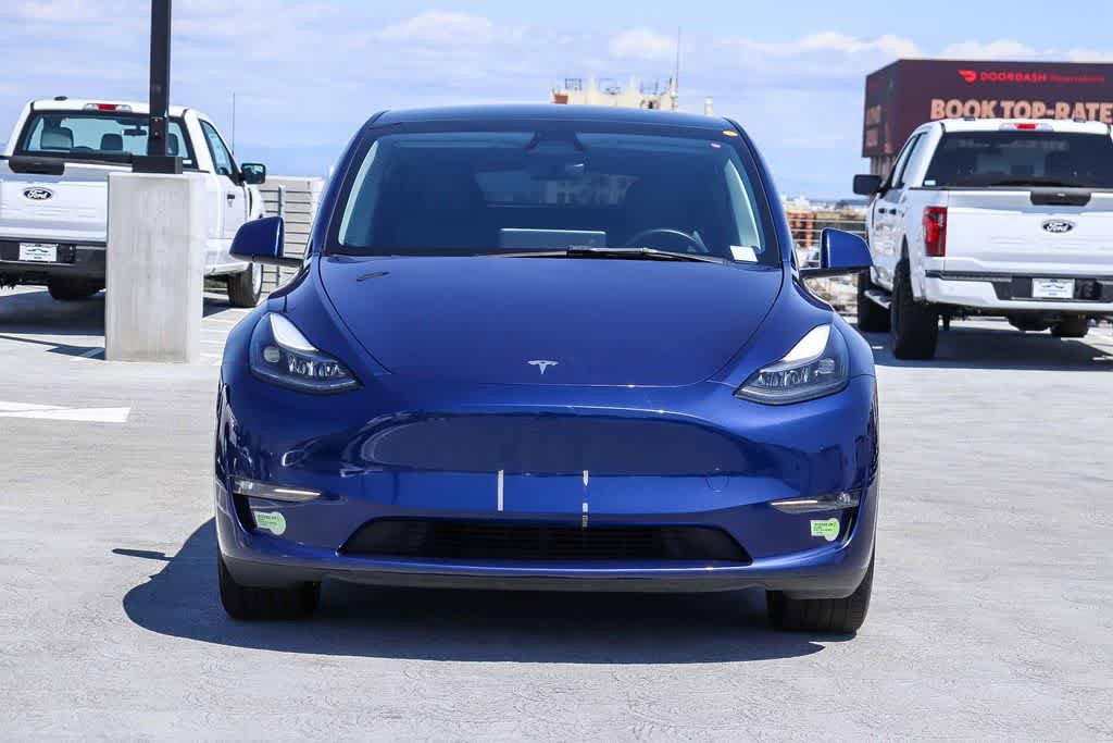 Used 2023 Tesla Model Y Long Range AWD/4WD image 2