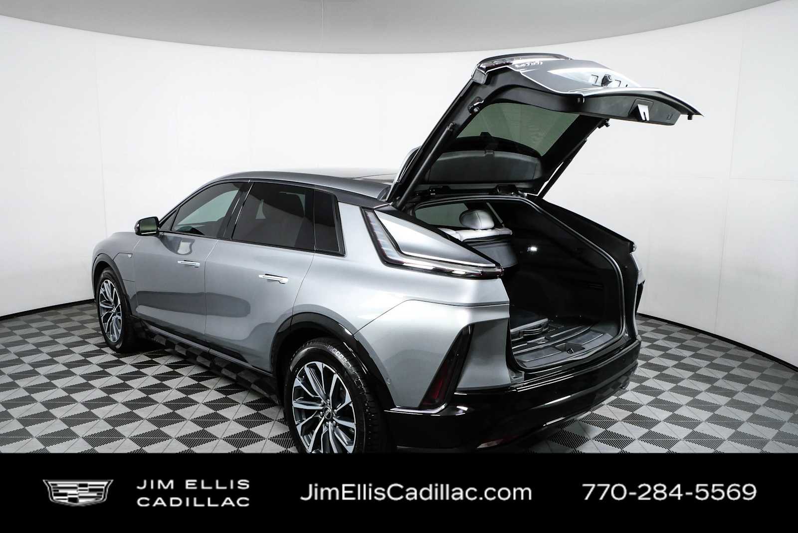 Used 2024 Cadillac Lyriq Sport w/ LPO, Floor Liner Package AWD/4WD image 35