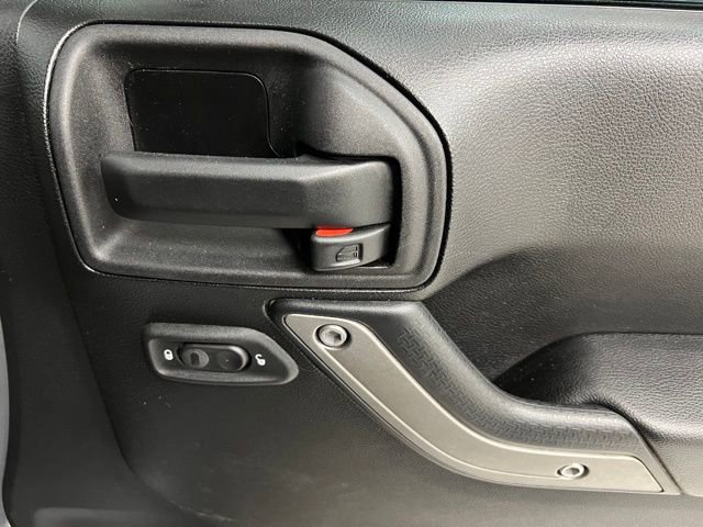 Used 2015 Jeep Wrangler Unlimited Sport w/ Quick Order Package 24S AWD/4WD image 51