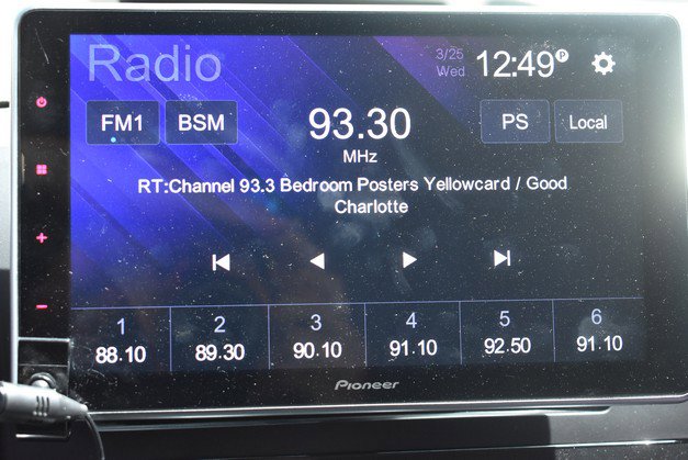 Used 2013 Toyota Tundra 4x4 CrewMax w/ Tow Pkg image 18