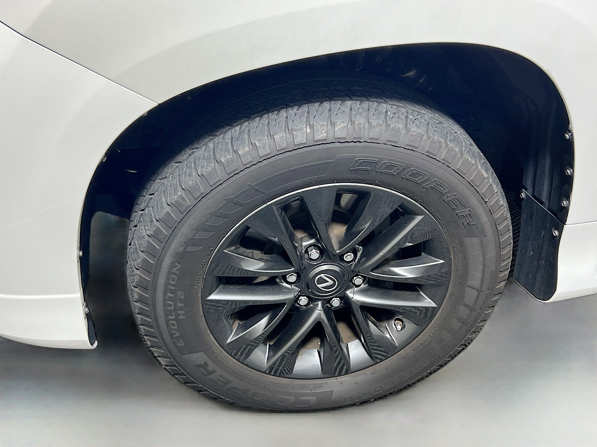 Used 2020 Lexus GX 460 Premium image 13