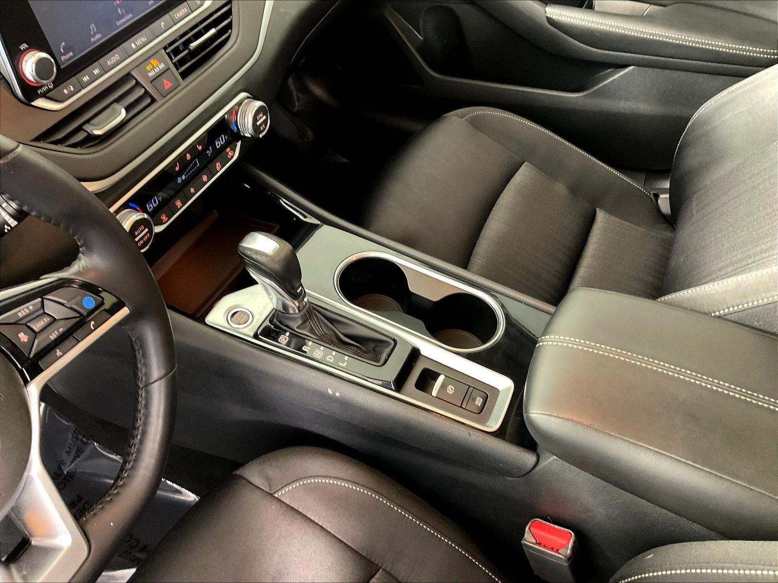 Used 2020 Nissan Altima 2.5 SV FWD image 17