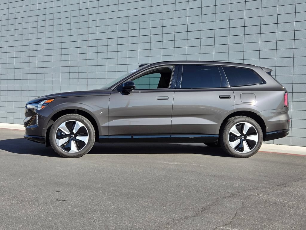 New 2025 Volvo EX90 Plus AWD/4WD image 2
