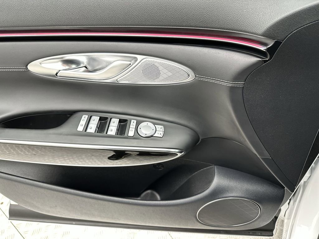 Certified 2026 Genesis GV70 2.5T image 13