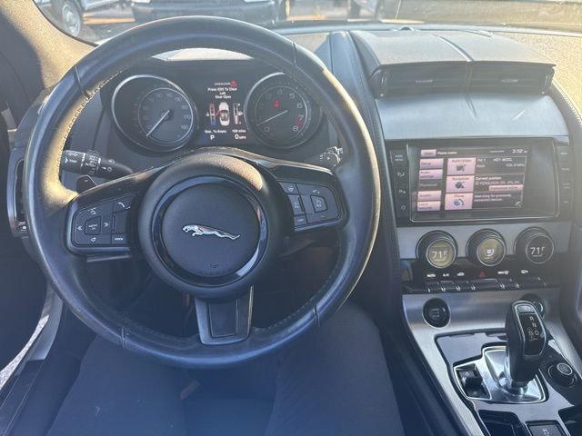 Used 2014 Jaguar F-TYPE Convertible image 8