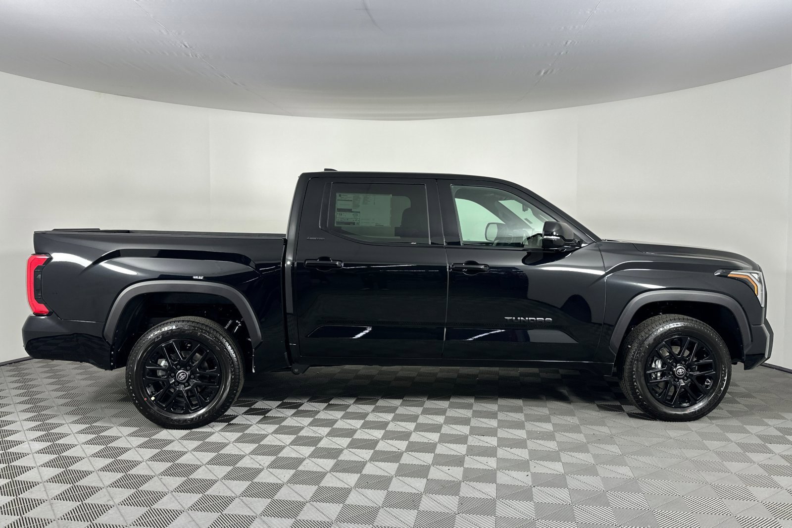 New 2026 Toyota Tundra Limited image 3