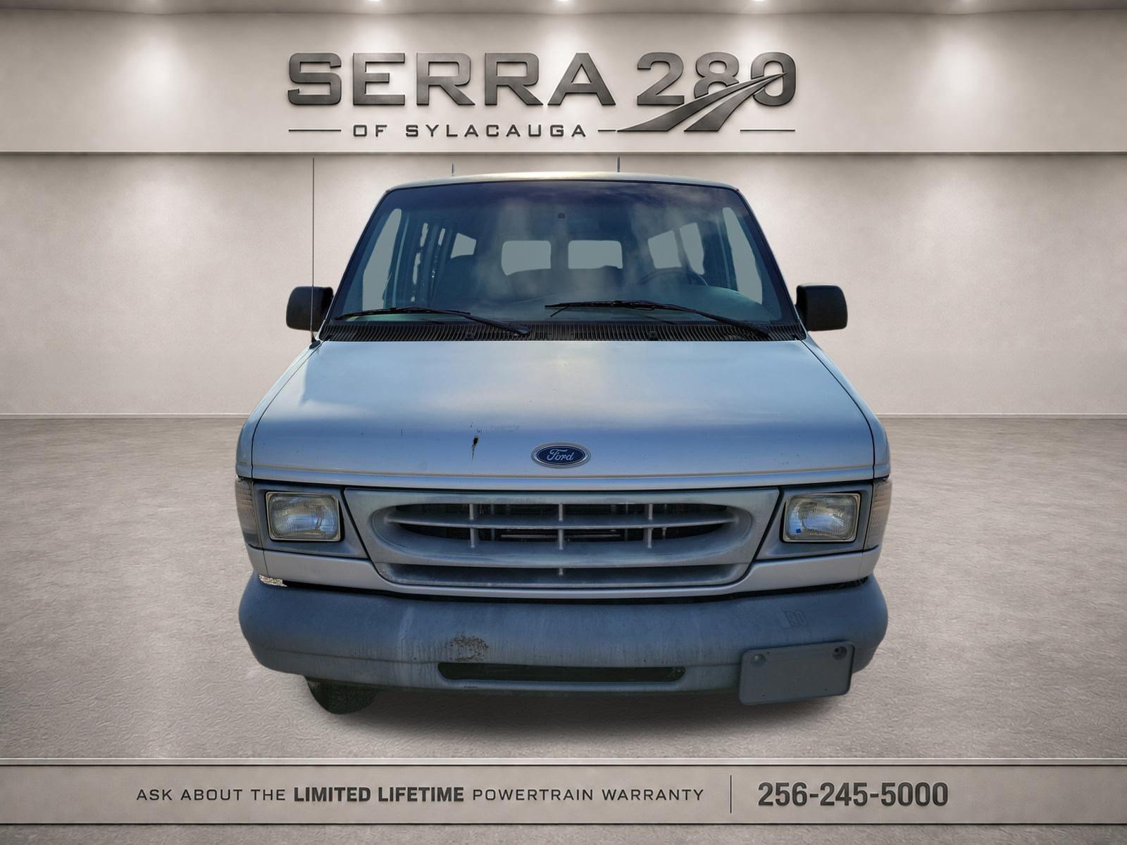 Used 2000 Ford E-250 and Econoline 250 RWD image 2