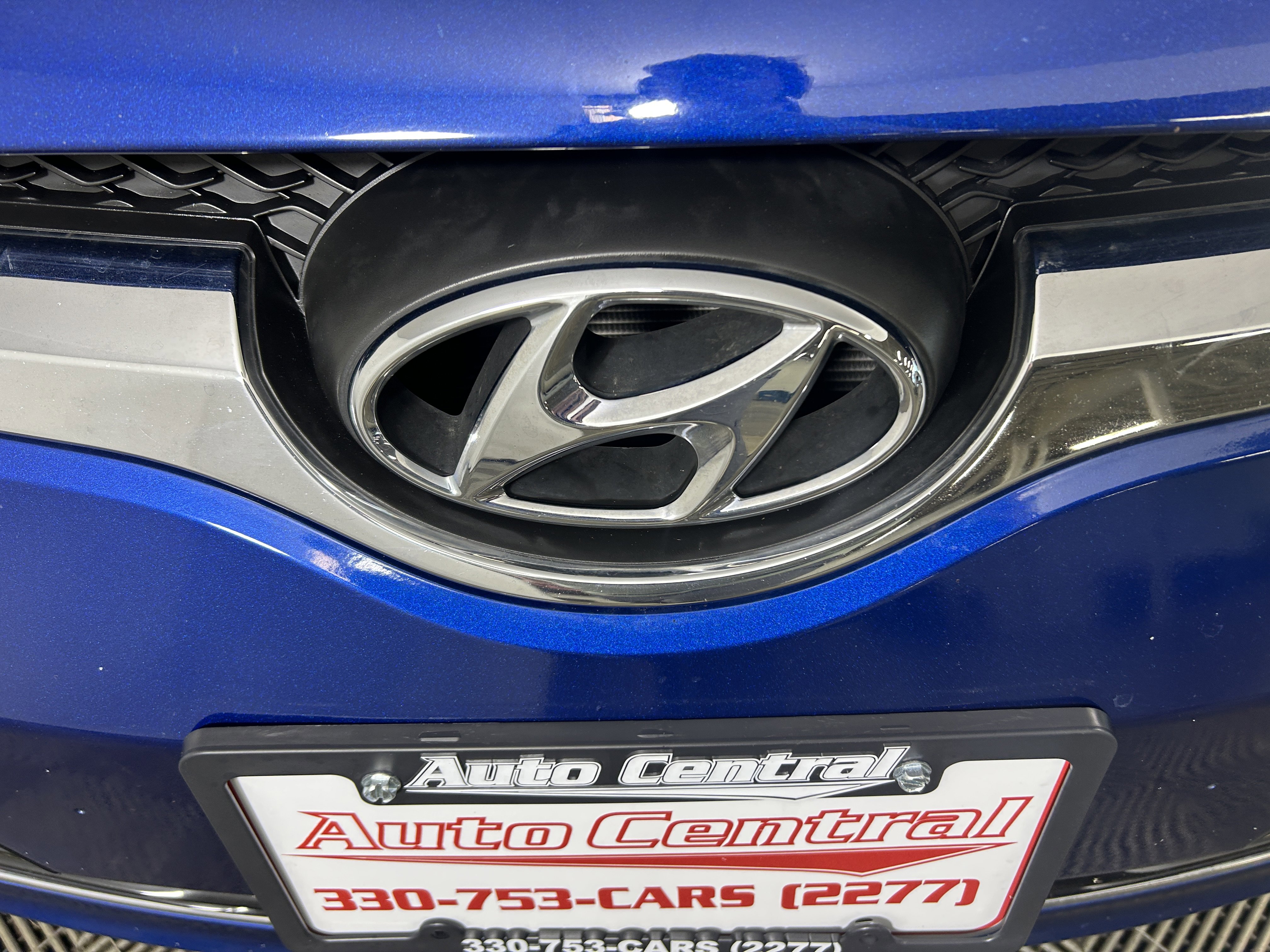 Used 2017 Hyundai Veloster Value Edition image 8