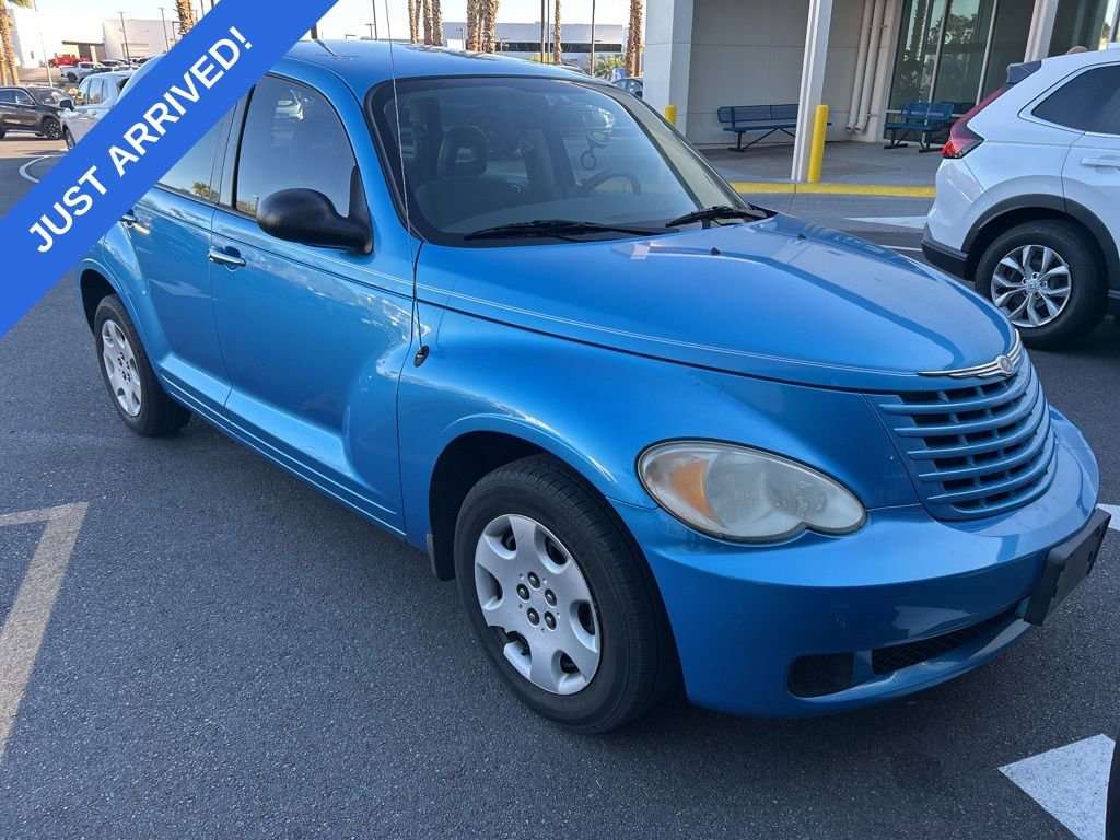 Used 2009 Chrysler PT Cruiser LX FWD image 2