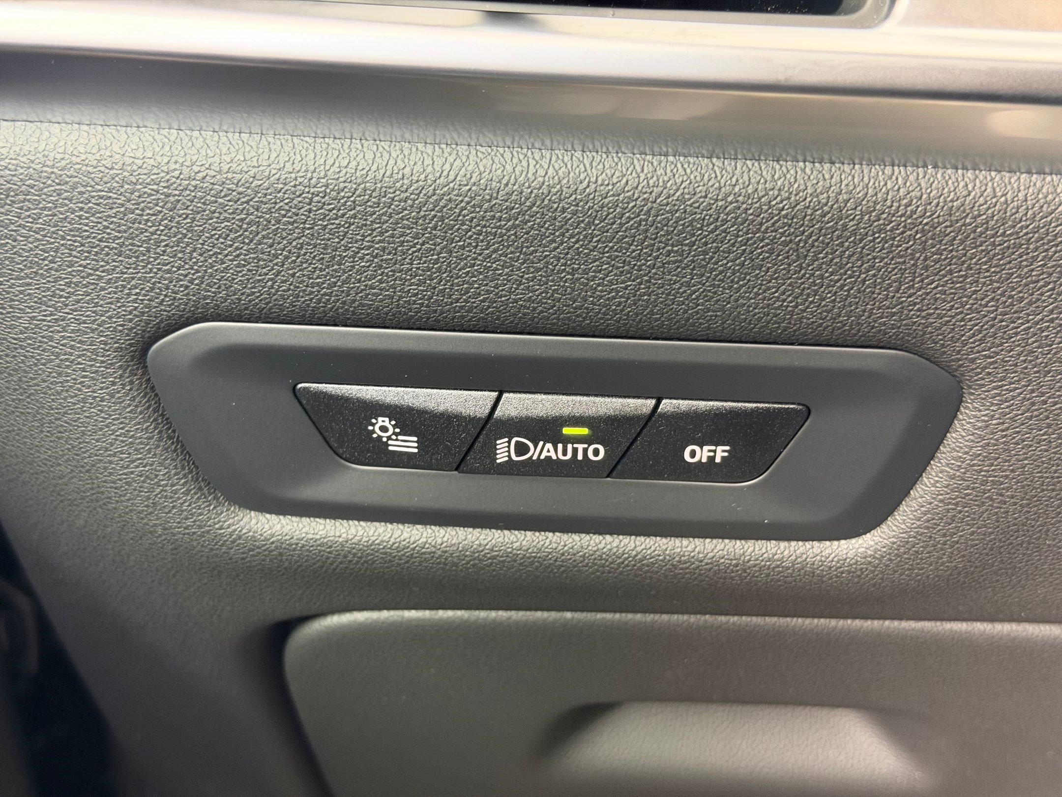 New 2026 BMW X5 sDrive40i w/ M Sport Package image 29