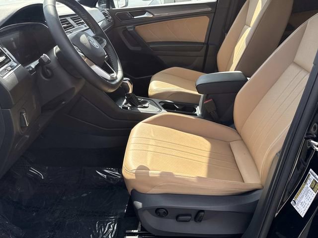 Certified 2023 Volkswagen Tiguan SE image 19