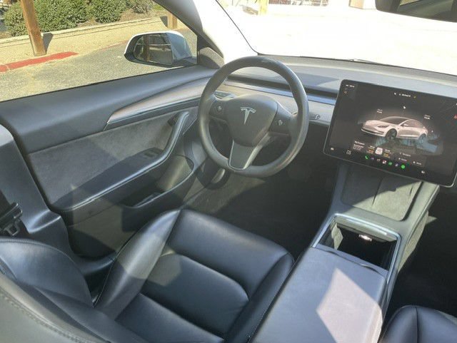 Used 2023 Tesla Model 3 Standard Range RWD image 7