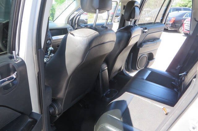 Used 2015 Jeep Compass Sport w/ Power Value Group FWD image 18