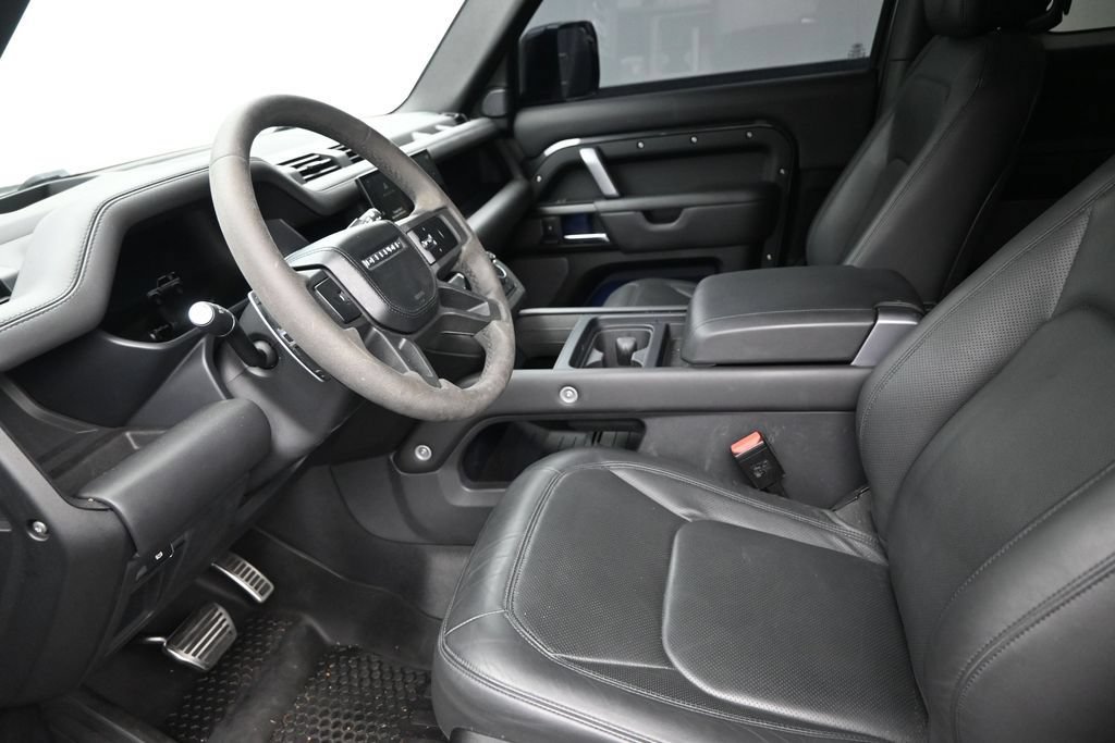 Used 2023 Land Rover Defender 90 V8 AWD/4WD image 11