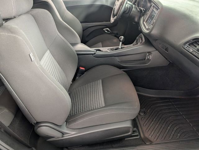 Used 2022 Dodge Challenger R/T w/ Blacktop Package image 27