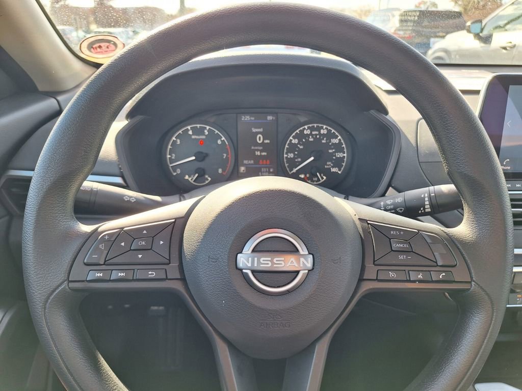 Used 2025 Nissan Altima 2.5 S image 19