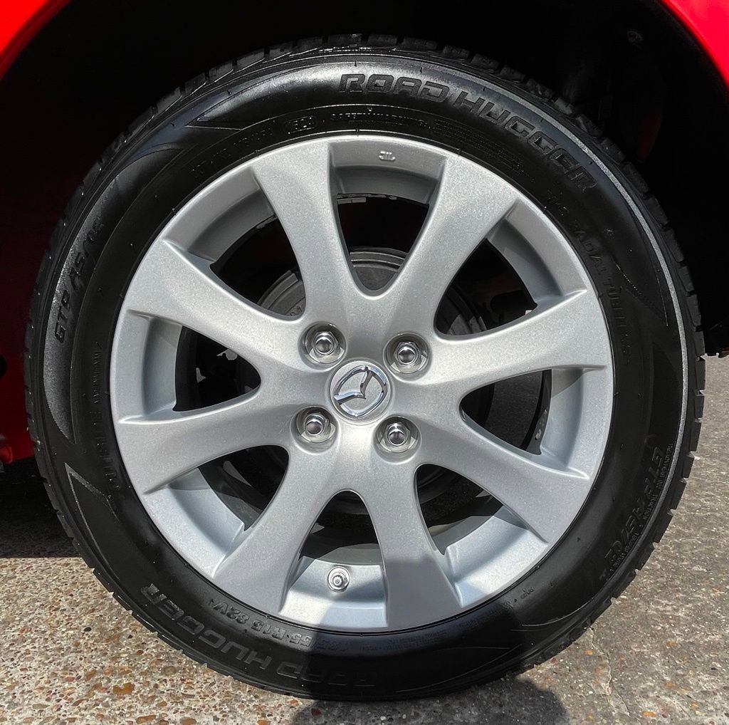 Used 2012 MAZDA MAZDA2 Touring FWD image 12