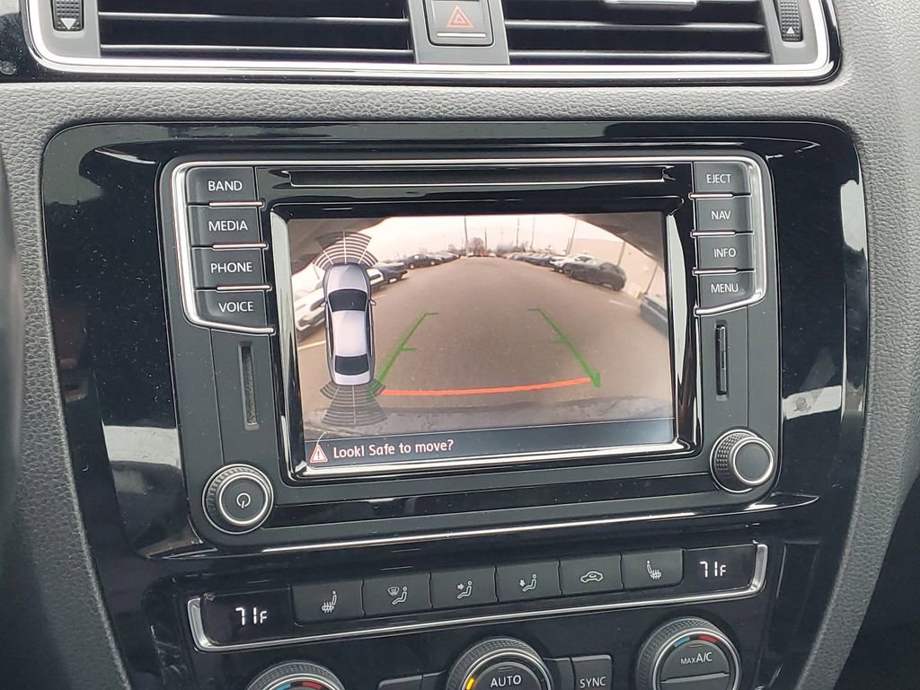 Used 2016 Volkswagen Jetta GLI SEL image 24