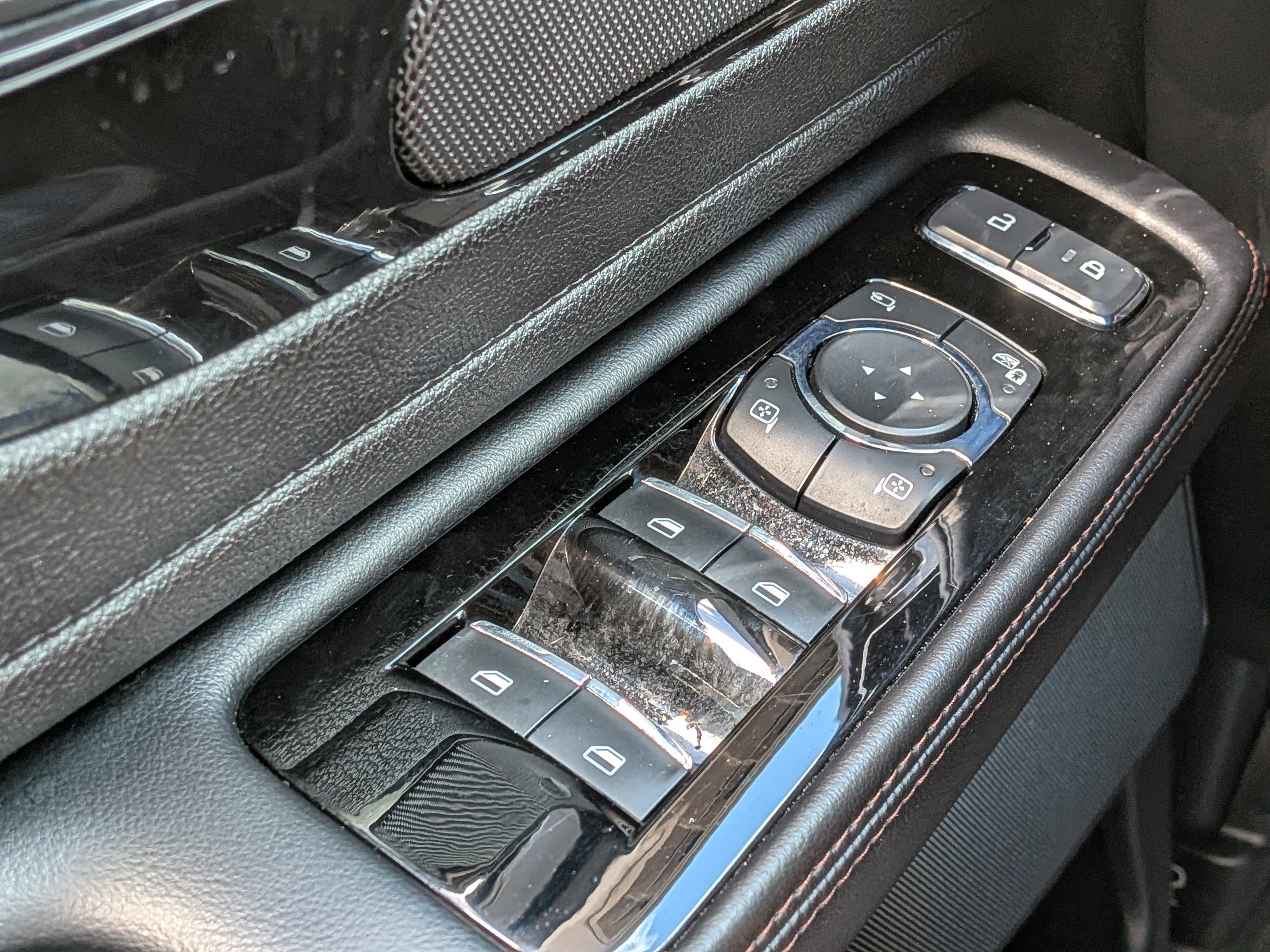 Used 2023 Lincoln Aviator Reserve image 27