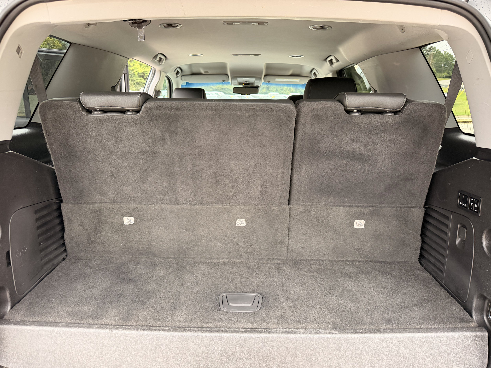 Used 2020 Chevrolet Tahoe Premier RWD image 21