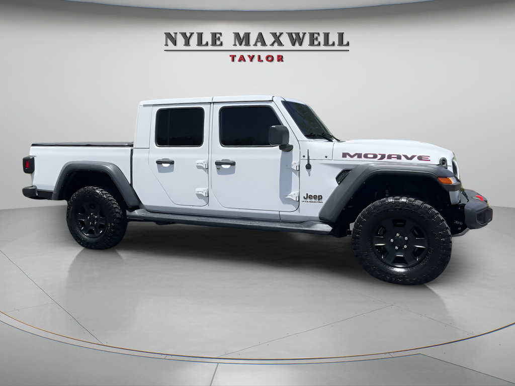 Used 2023 Jeep Gladiator Mojave AWD/4WD image 8