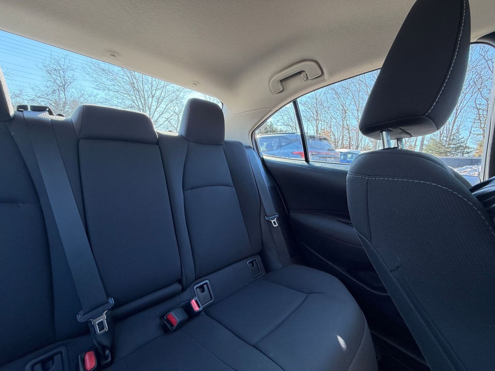 Used 2025 Toyota Corolla LE image 35