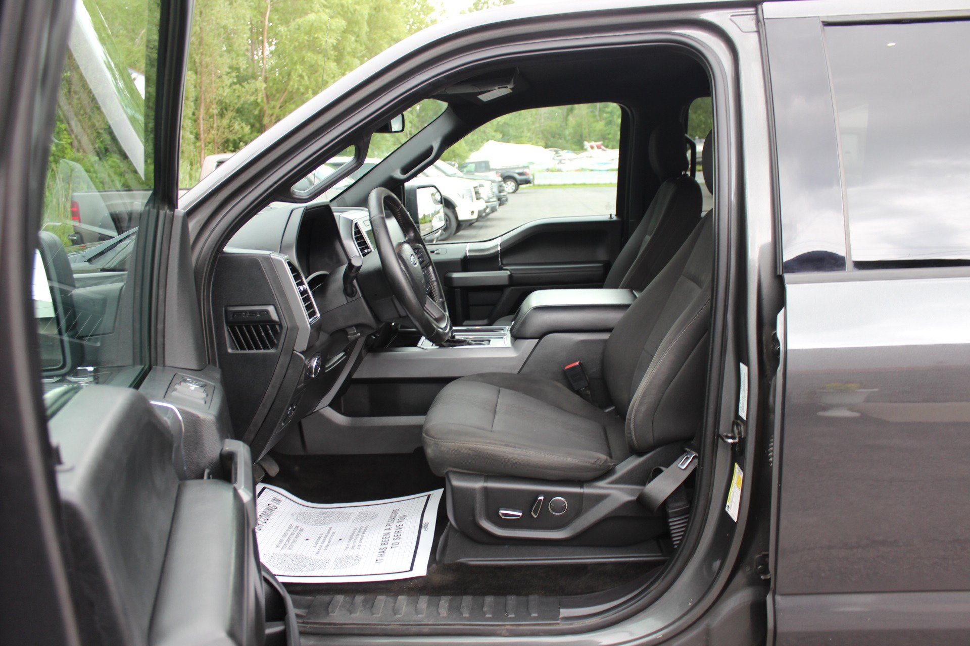 Used 2018 Ford F150 XLT w/ Equipment Group 302A Luxury AWD/4WD image 16