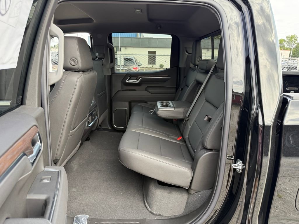 New 2026 GMC Sierra 1500 SLT w/ SLT Premium Package image 12