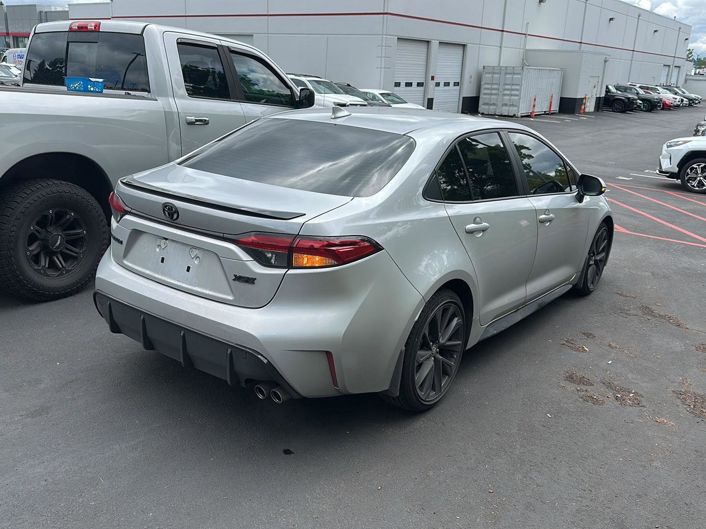 Used 2026 Toyota Corolla XSE FWD image 5