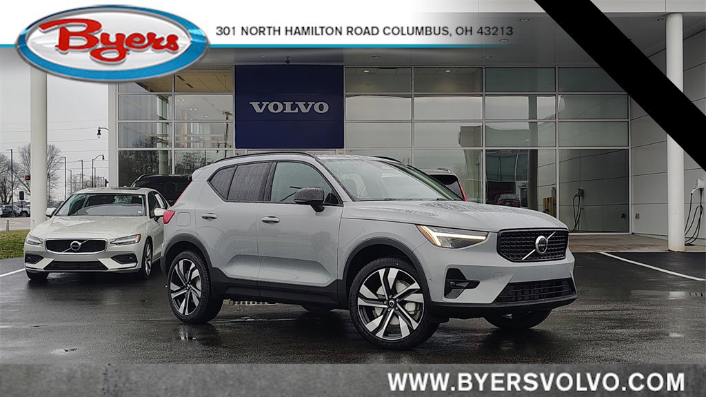 New 2026 Volvo XC40 B5 Plus w/ Climate Package