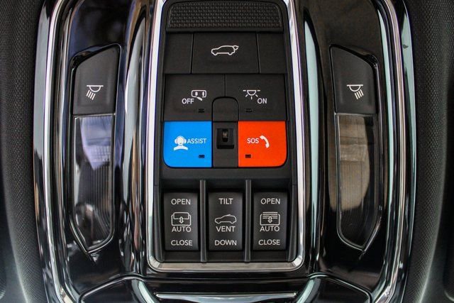 Used 2022 Jeep Grand Cherokee Summit w/ Advanced Protech Group IV image 42