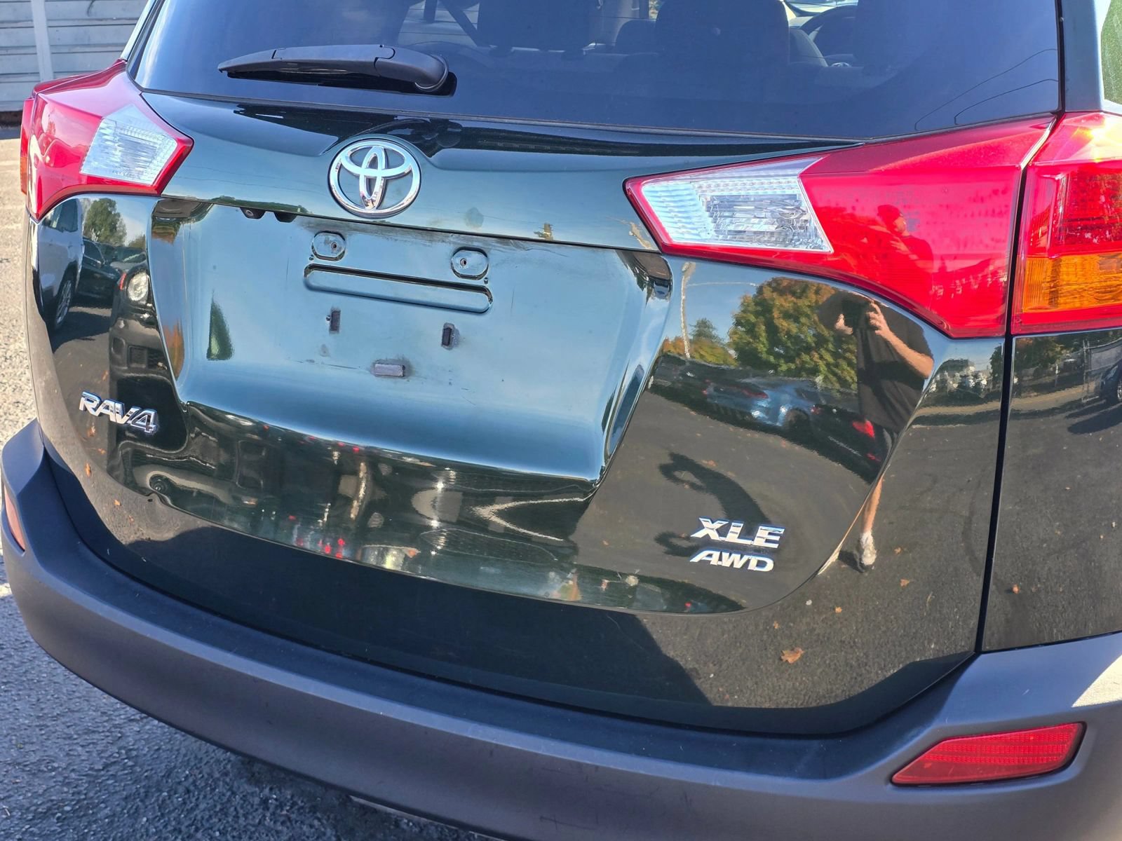 Used 2013 Toyota RAV4 XLE AWD/4WD image 14
