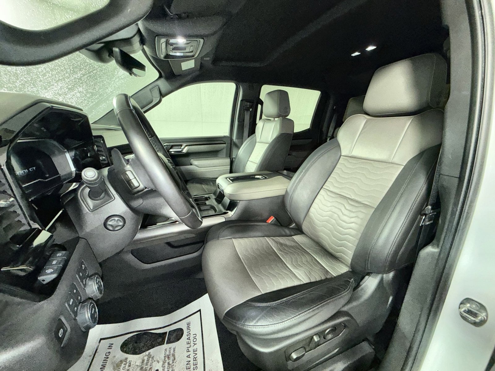 Used 2022 Chevrolet Silverado 1500 ZR2 w/ Technology Package image 13