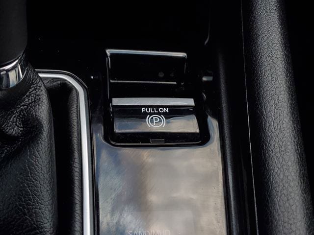 Certified 2025 Jeep Compass Latitude AWD/4WD image 32