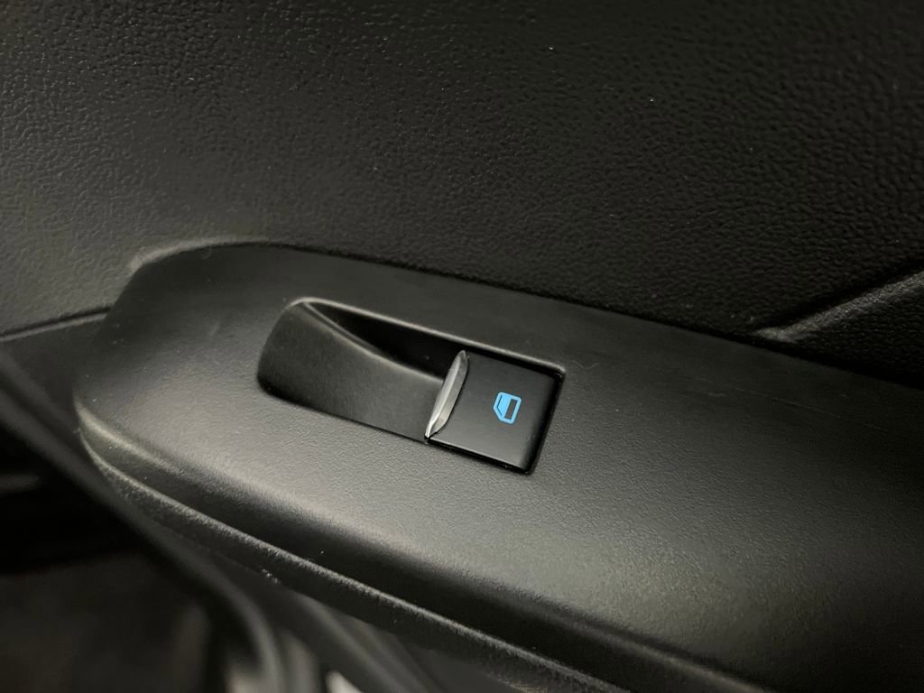 Used 2025 Ford Escape ST-Line image 20