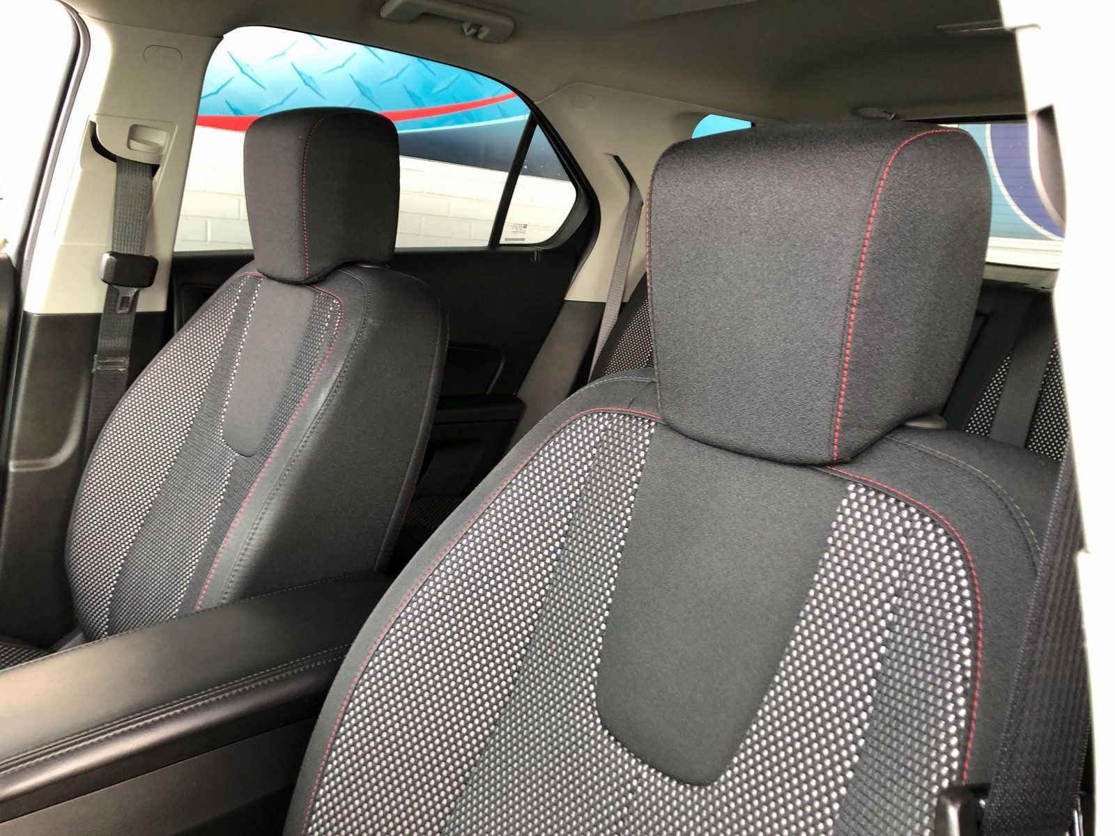 Used 2017 Chevrolet Equinox LT w/ Convenience Package image 21