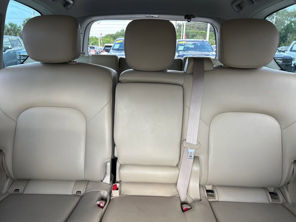 Used 2022 Nissan Armada SV w/ SV Appearance Package RWD image 14