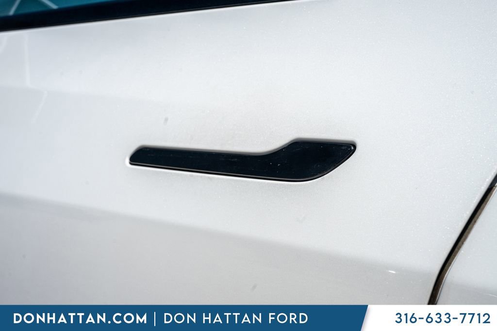 Used 2021 Tesla Model Y Long Range AWD/4WD image 26