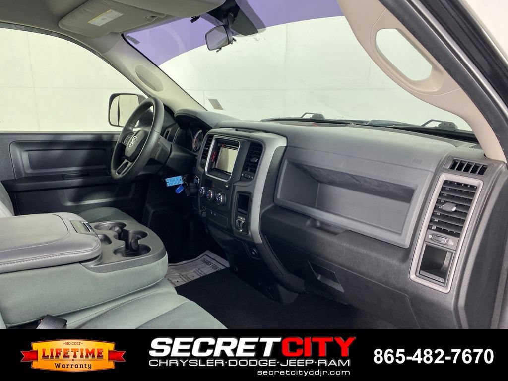 Used 2016 RAM 1500 Express RWD image 30