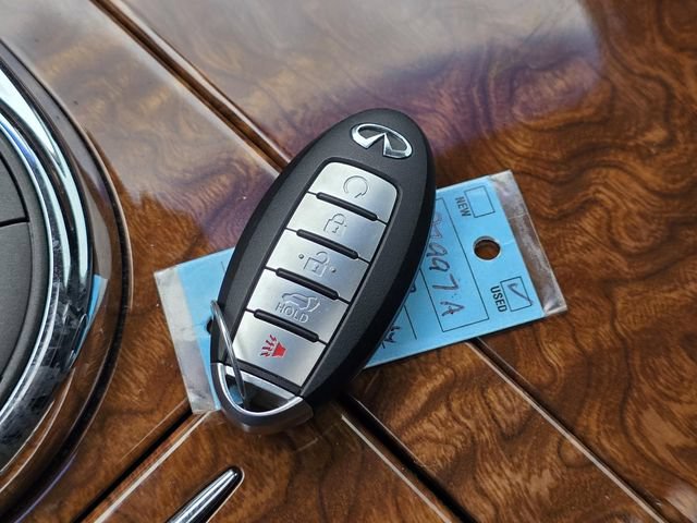 Used 2017 INFINITI QX80 2WD w/ Deluxe Technology Package image 37