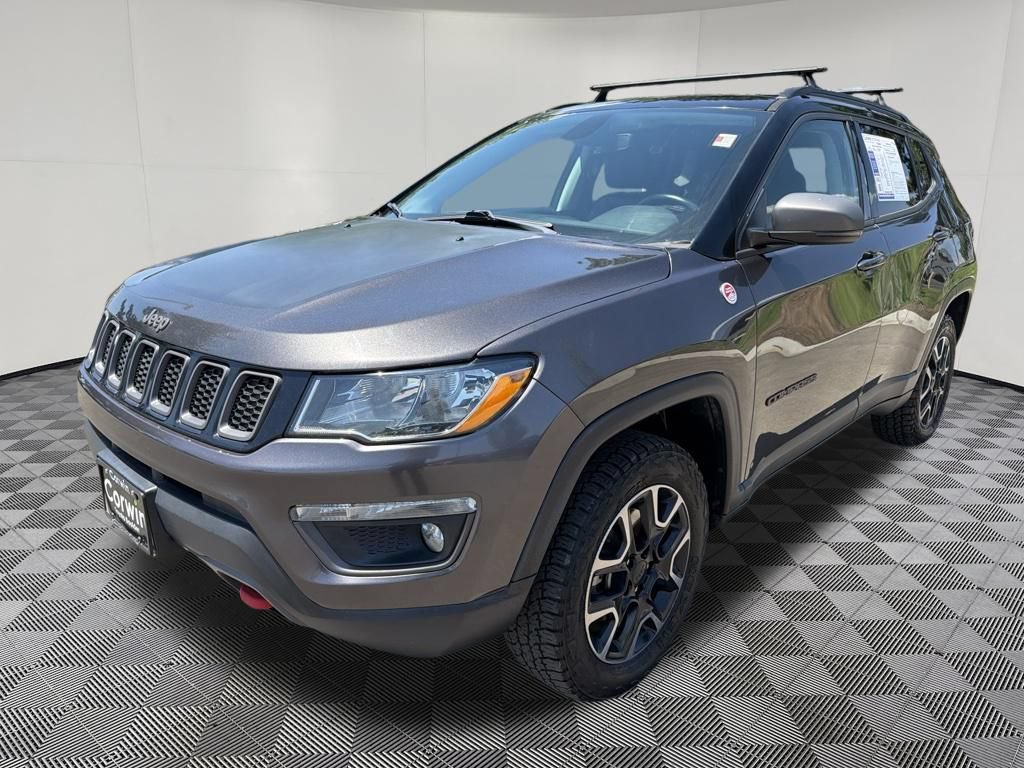 Used 2019 Jeep Compass Trailhawk w/ Leather Interior Group AWD/4WD image 3